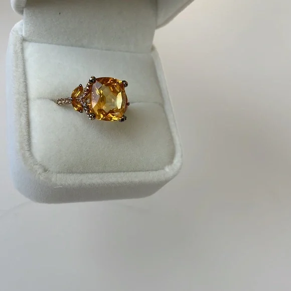NWOT 4 1/2 ct. t.w. Citrine/White TopazSize 7